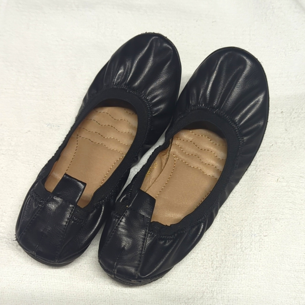 Black Ballet Flats